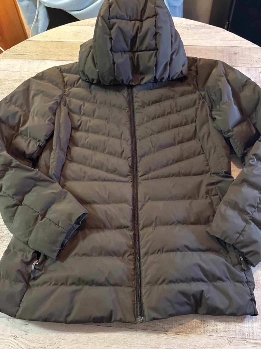 Hooded Women's Puffer Jacket in Olive Green